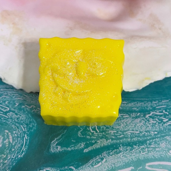 Sponge Bob Soaps ( Bundle of 6 ) Scented with watermelon. - Picture 2 of 7
